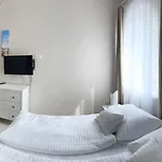 Apartament Topart I-ii-iii *