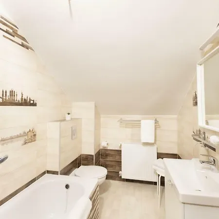 Apartman Tópart I *